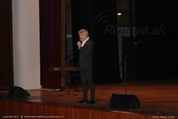 Mesiac úcty k starším