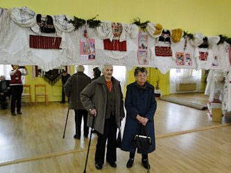 Výstava kraslíc a krojov