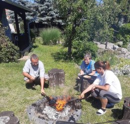 Tradičná opekačka slaniny