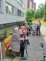 Sadenie kvietkov s deťmi