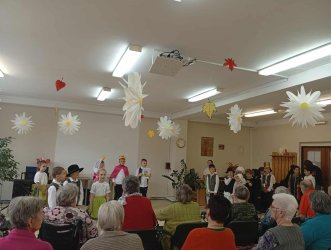 Úcta k starším v našom zariadení