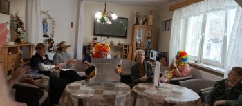 Priateľstvo, hudba a smiech na maškarnom plese v Novej Bašte